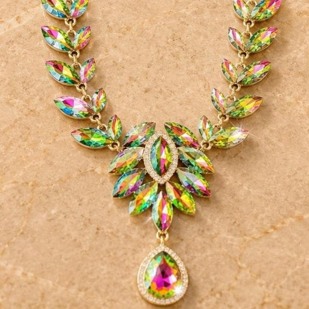 Vintage Monet Aurora Borealis Crystal Statement‎ Necklace Gold Tone Sample New